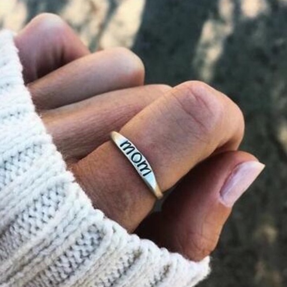 Jewelry - Silver Simple Mom Trendy Ring